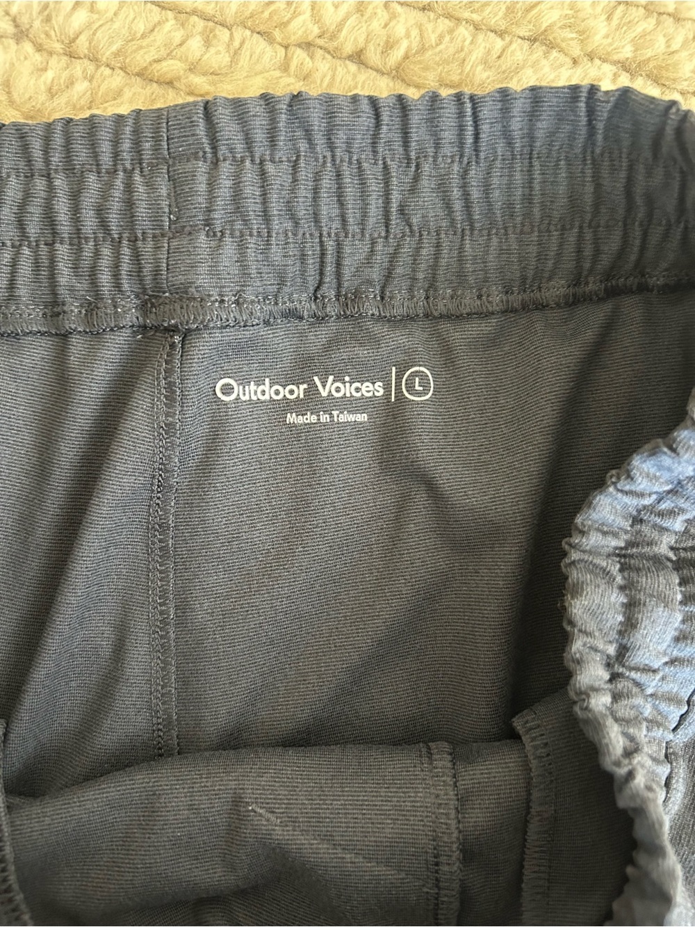 Outdoor Voices Dark Heather Charcoal Shorts Size Large - Picture 4 of 6